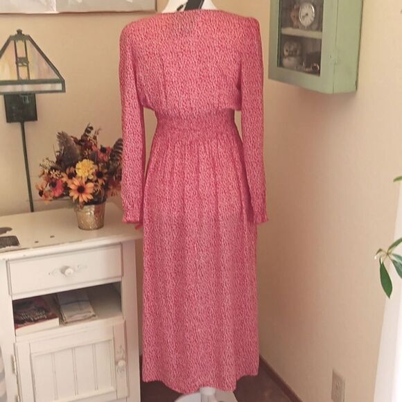 Kancy Kole Red and White Mini Floral Midi Dress - Picture 7 of 15